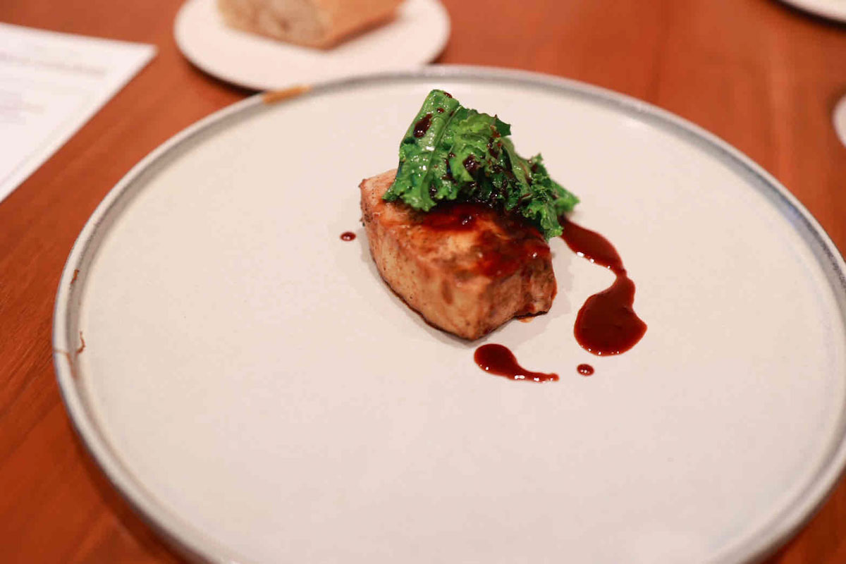 「メカジキのグリル オレンジ風味の照り焼きソース」