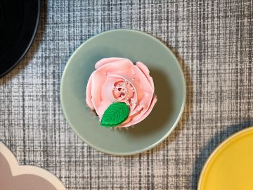 年末年始の手土産やお取り寄せにも。札幌の洋菓子店『サリーズカップケーキ』の特別なカップケーキ