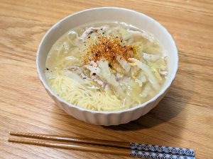 スープの味を濃いめにしたら煮込みラーメンにもピッタリ［食楽web］