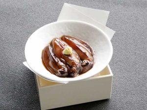 肝の超濃厚な旨みが一度食べると忘れられないホタルイカの沖漬け