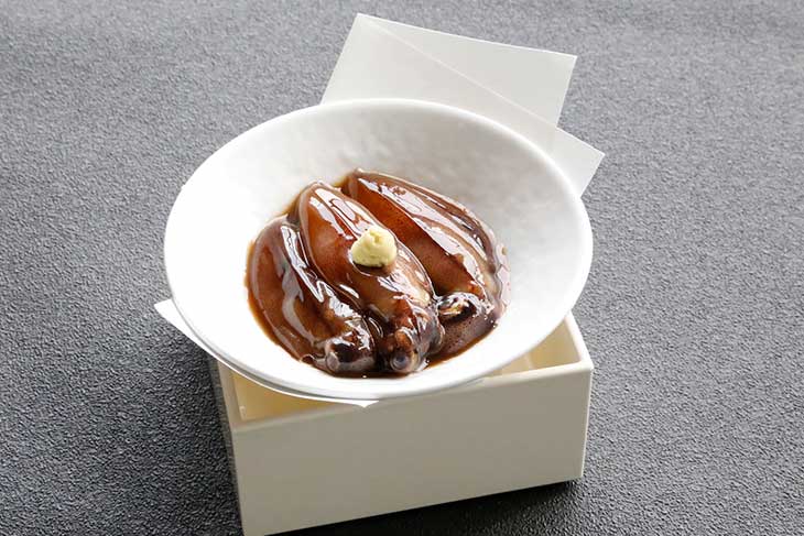 肝の超濃厚な旨みが一度食べると忘れられないホタルイカの沖漬け