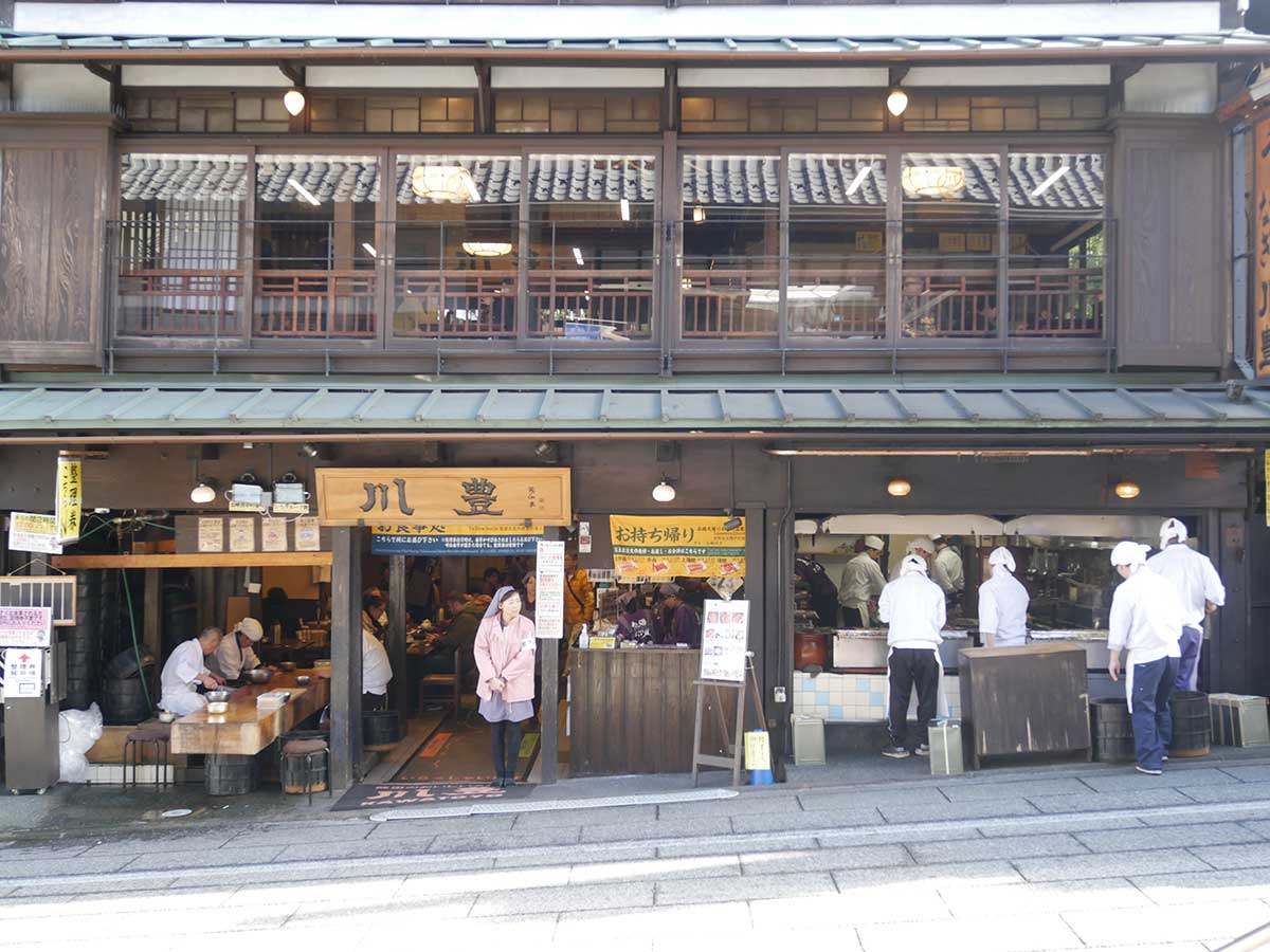 登録有形文化財に指定される建物。