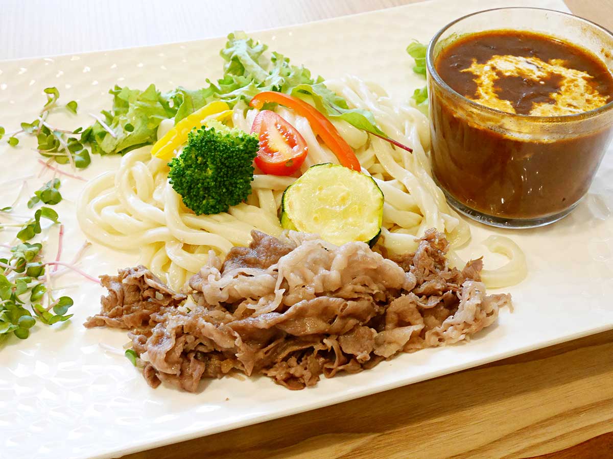 「黒毛和牛入りビーフストロガノフうどん」1,500円