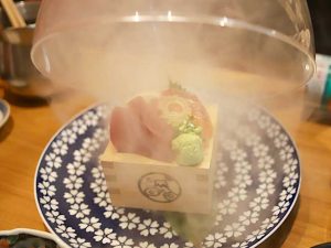 「ほのか名物 鮮魚の升盛り～煙～」1,078円