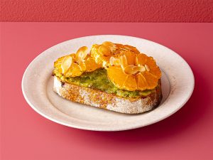 1個 648円（テイクアウト） / 660円（イートイン）