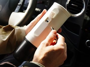 車でUSB充電も可能