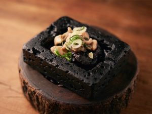 「カキの焼きみそ」（660円）