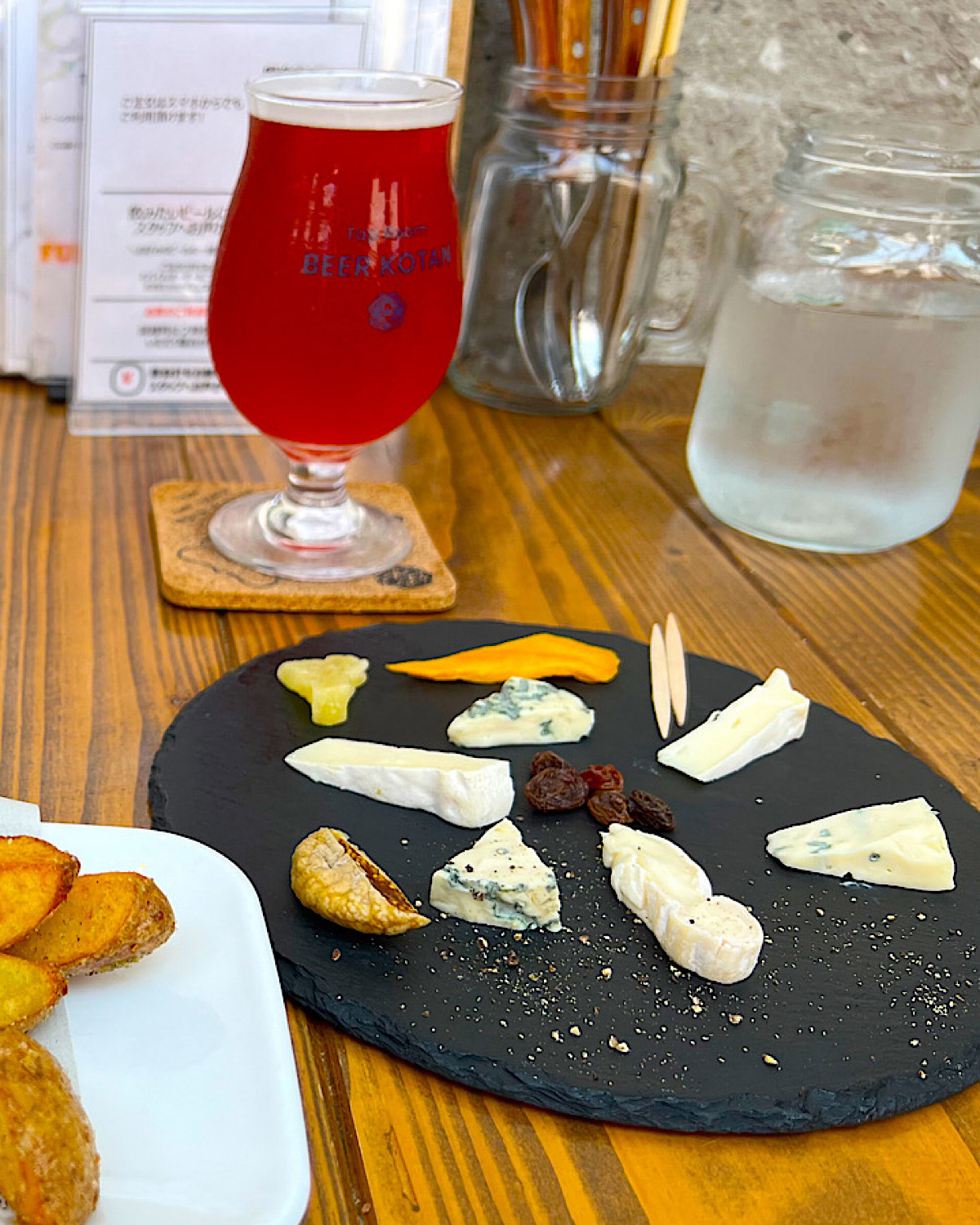 「ハスカプ」700円と、「道産チーズとドライフルーツ」850円