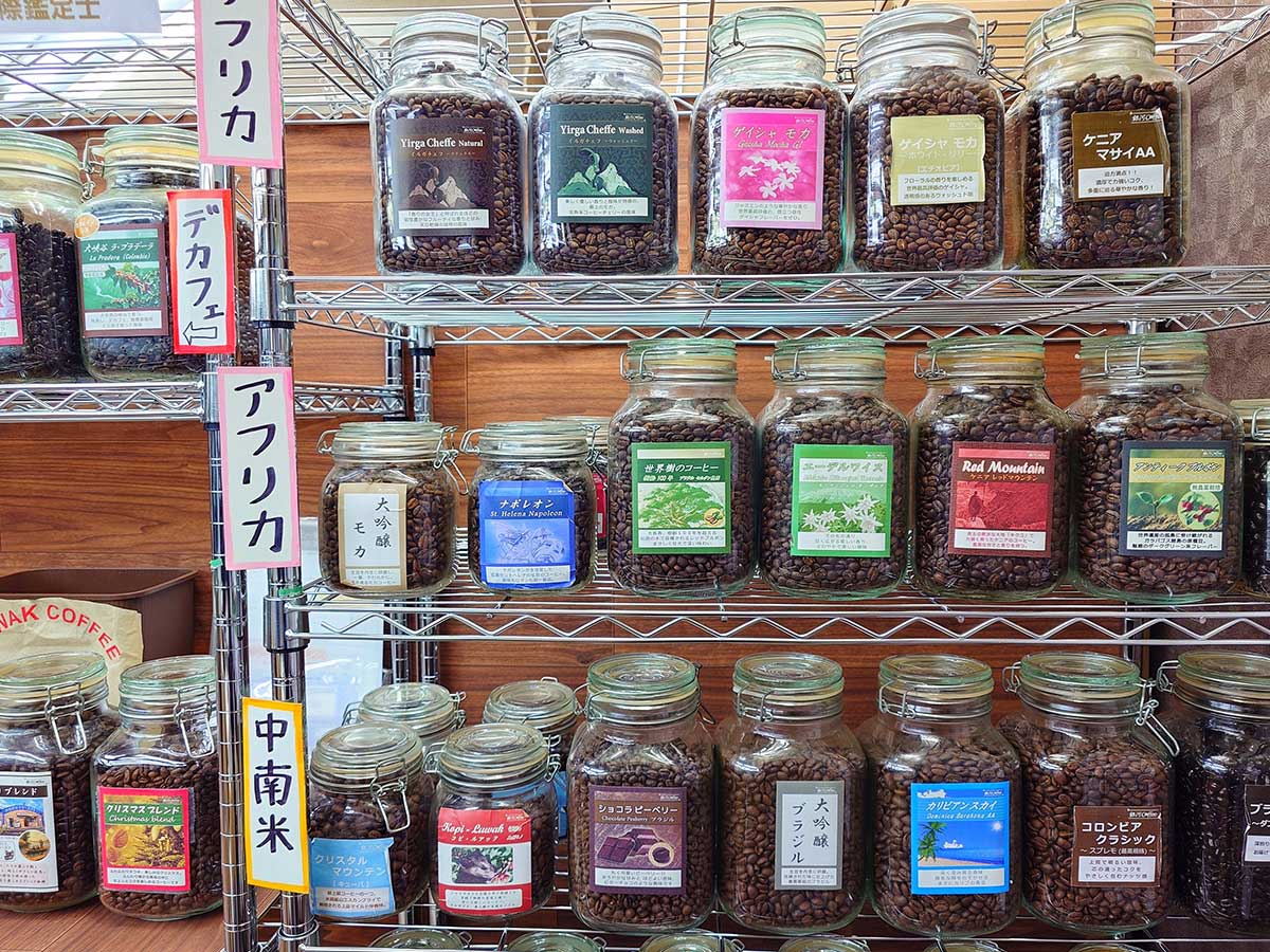 どれを飲んだか色や名前で判別できるようにパッケージデザインも分かりやすくしている