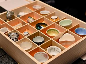 現代作家から国宝作家のものも取り揃うぐい呑み