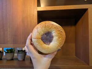 人気の「塩あんバター」。生地の香ばしさとあんこの甘さが絶妙なバランス