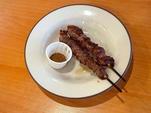 ラム肉を使った「アロスティチーニ」は脂身が少なくて良いたんぱく質