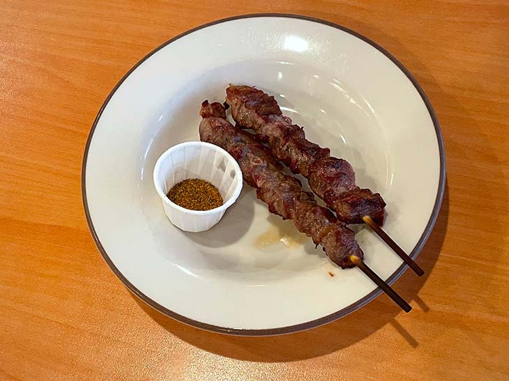 ラム肉を使った「アロスティチーニ」は脂身が少なくて良いたんぱく質