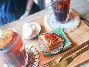 【沖縄カフェ】知る人ぞ知る、ときめきのフランス菓子店『りんごカフェ』の「アップルパイ」
