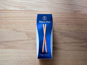 「シュガーバター」。パッケージも高級感あり。味わいは、バターの香りと砂糖のバランスが秀逸