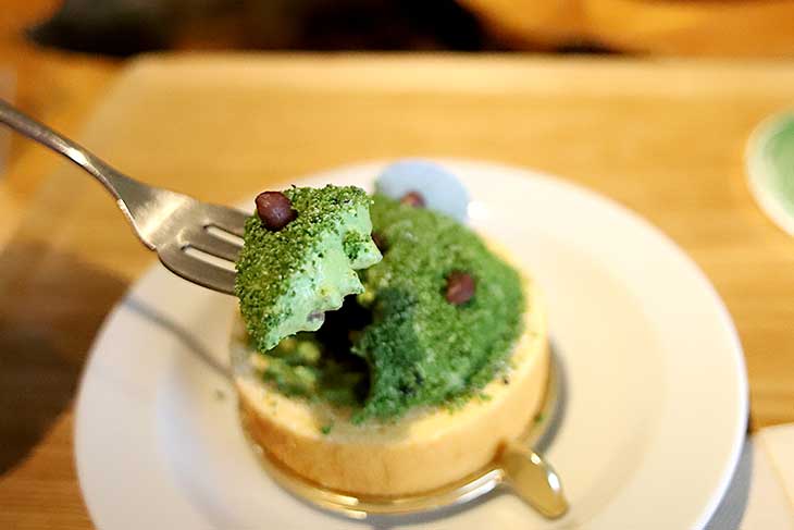 豪華なこちらのご褒美Baumはまたプレーンな京ばあむとは違った味わい ［食楽web］