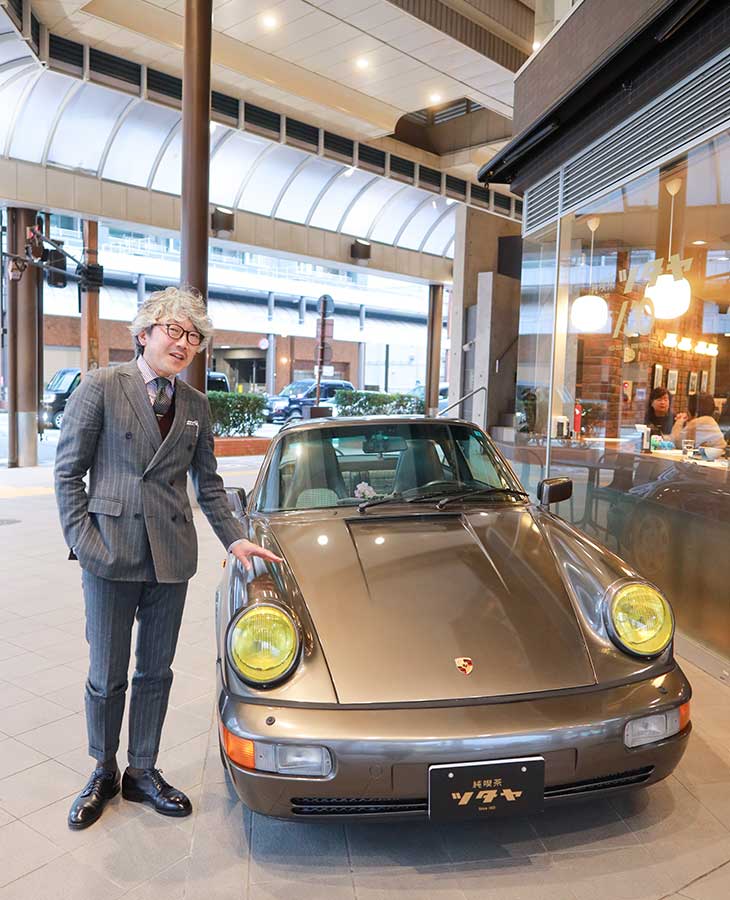 お店の前にクラシックカーが停まっていることが、宇瀬さん出勤の目印