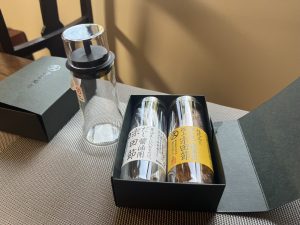 「卵かけご飯専用の宗田節」500円と「だし醤油用の宗田節」600円のセット