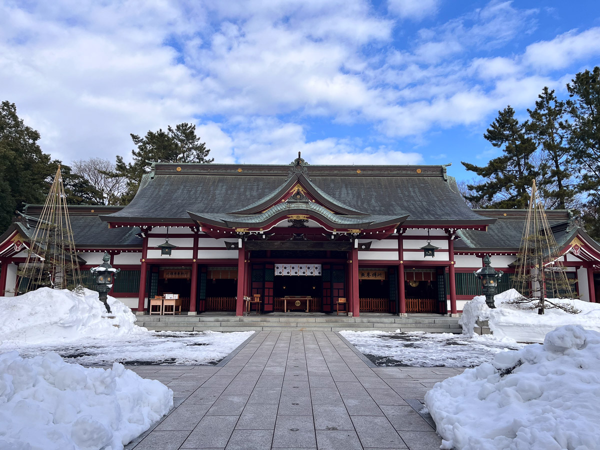 雪景色の氣比神宮