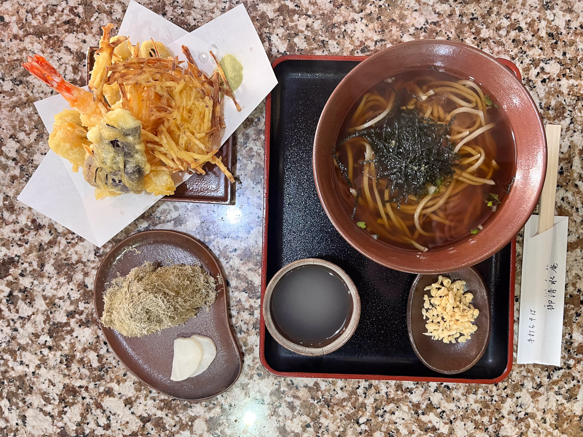 武生の名店「御清水庵」のお蕎麦