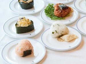 左下が2位「御難おにぎり」、その横が3位「ネギ塩なまず天むす」