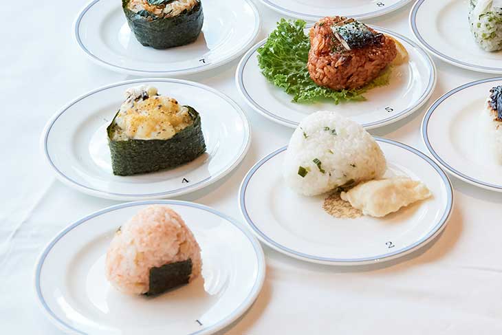 左下が2位「御難おにぎり」、その横が3位「ネギ塩なまず天むす」