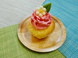 648円。日ごとに味やデザイン、価格が異なる