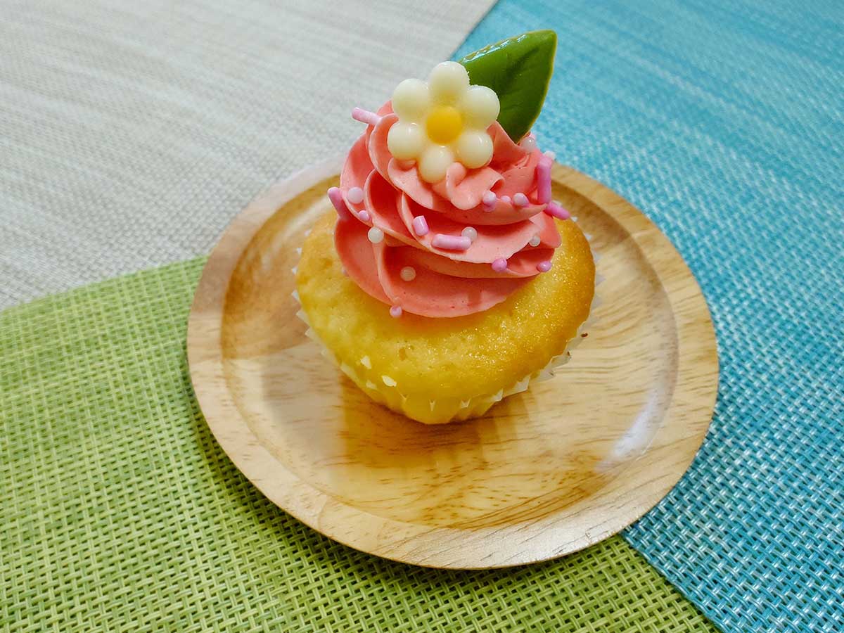 648円。日ごとに味やデザイン、価格が異なる