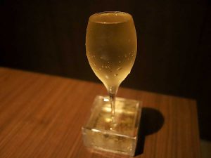 なみなみスパークリング450円