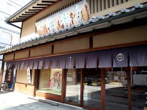 カフェと和菓子屋さんを連続するという京都らしさ満点ハシゴ