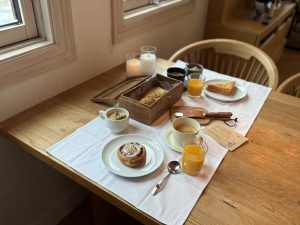 水の上に泊まる非日常。天王洲アイル「PETALS TOKYO」でゆったりモーニング