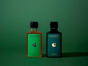 目の前で搾る、という贅沢。広尾に誕生した“しぼりたて”ごま油専門店『GOMA PRESSO』に行ってきた