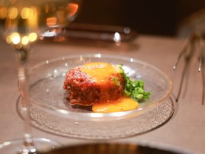 「和牛ユッケ」